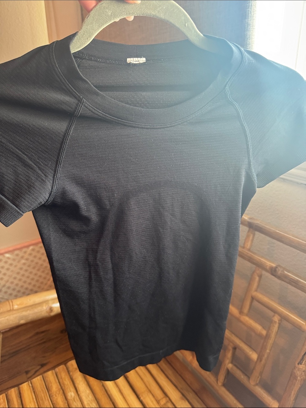 XS Black Lululemon Women's Short-Sleeve Crewneck Top Tee